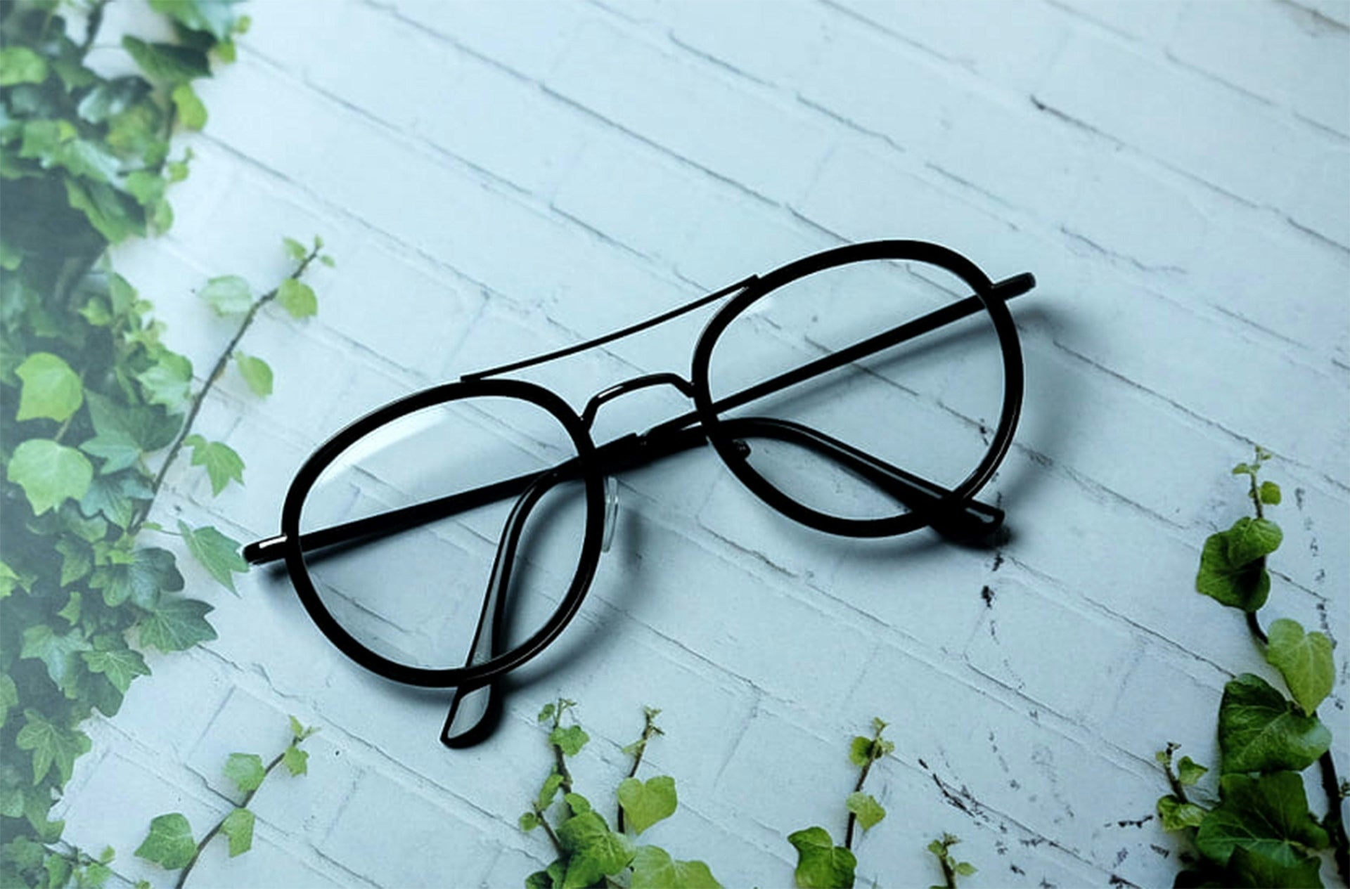 Clarity in Style: The Case for Polarized Sunglasses